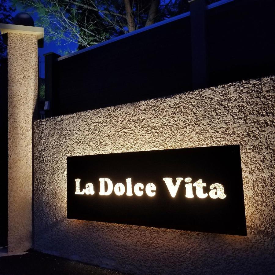 La Dolce Vita - Chambre Cristoforo Colombo Montpeyroux  Exteriör bild
